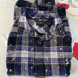 Guess Los Angeles blue plaid adjustable sleeves, fringe & paint splatter motif